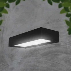 6W LED solcelle væglampe med sensor, 900lm, IP65, sort, 4000K, inkl. batteri - Kulør : Neutral