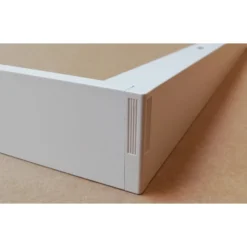 60x60 LED panelramme med hurtig samling, plastikhjørner, skruefri montering og hvid kant